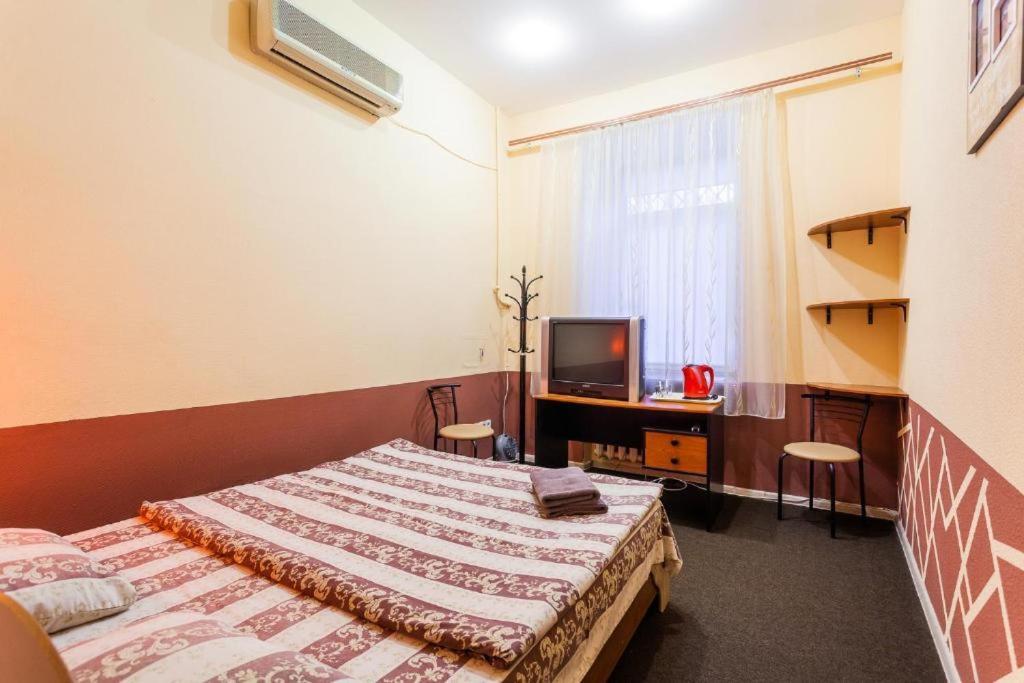 Guest House On Saksahanskoho Street Kiev Bagian luar foto