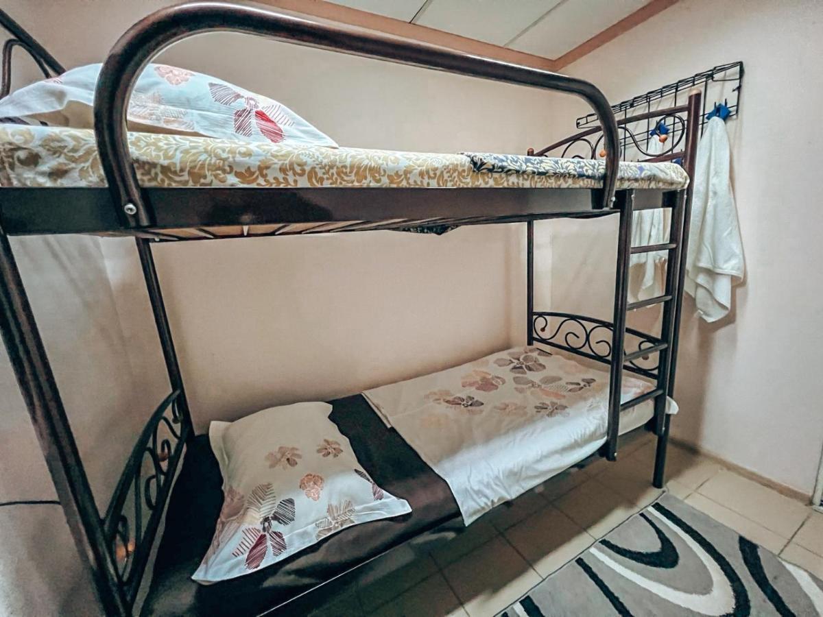 Guest House On Saksahanskoho Street Kiev Bagian luar foto
