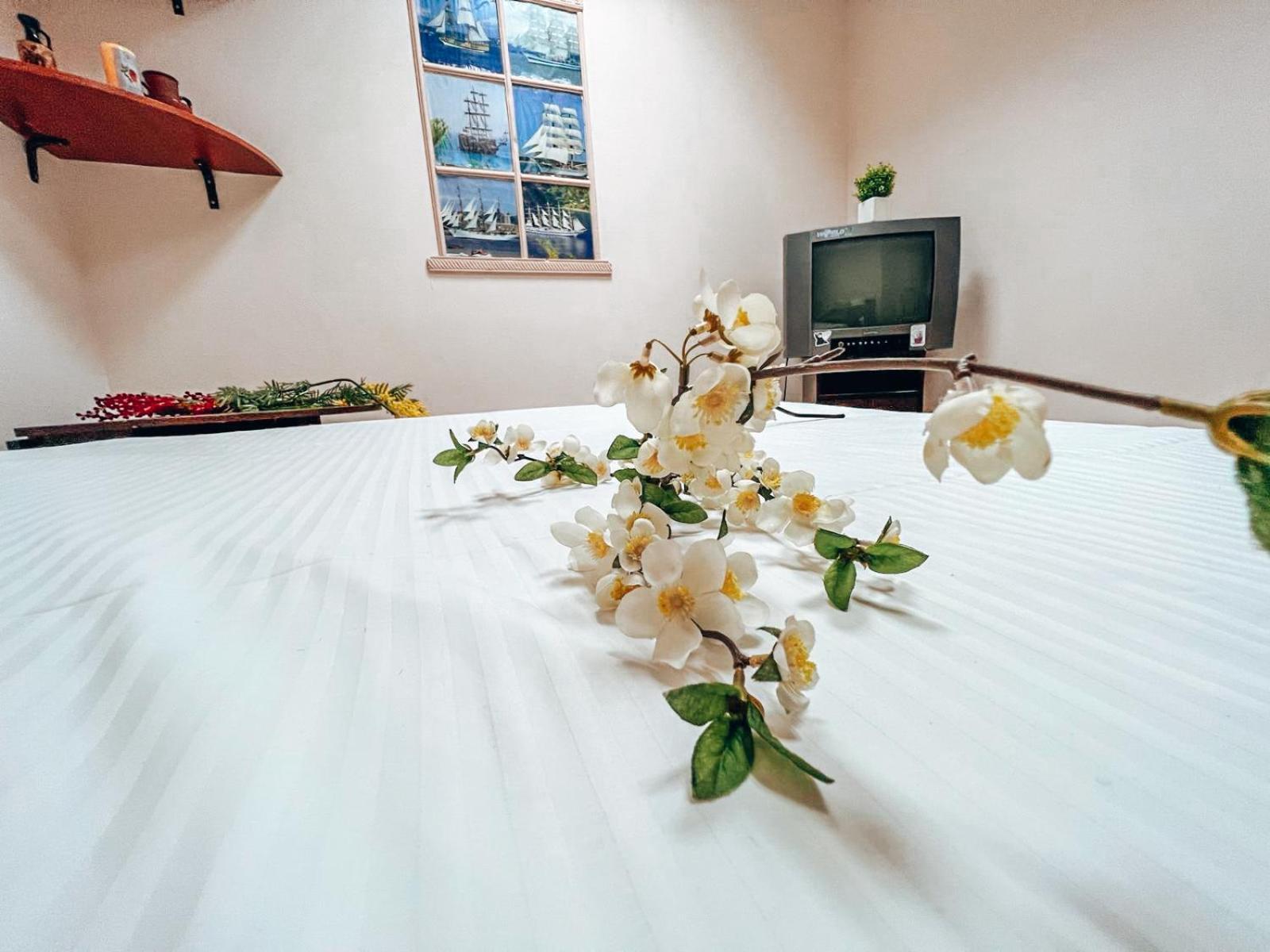 Guest House On Saksahanskoho Street Kiev Bagian luar foto